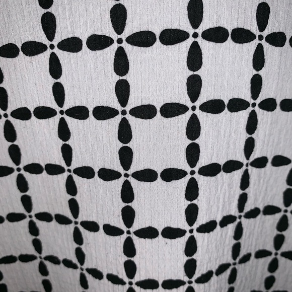 Checkered blouse - Picture 4 of 4